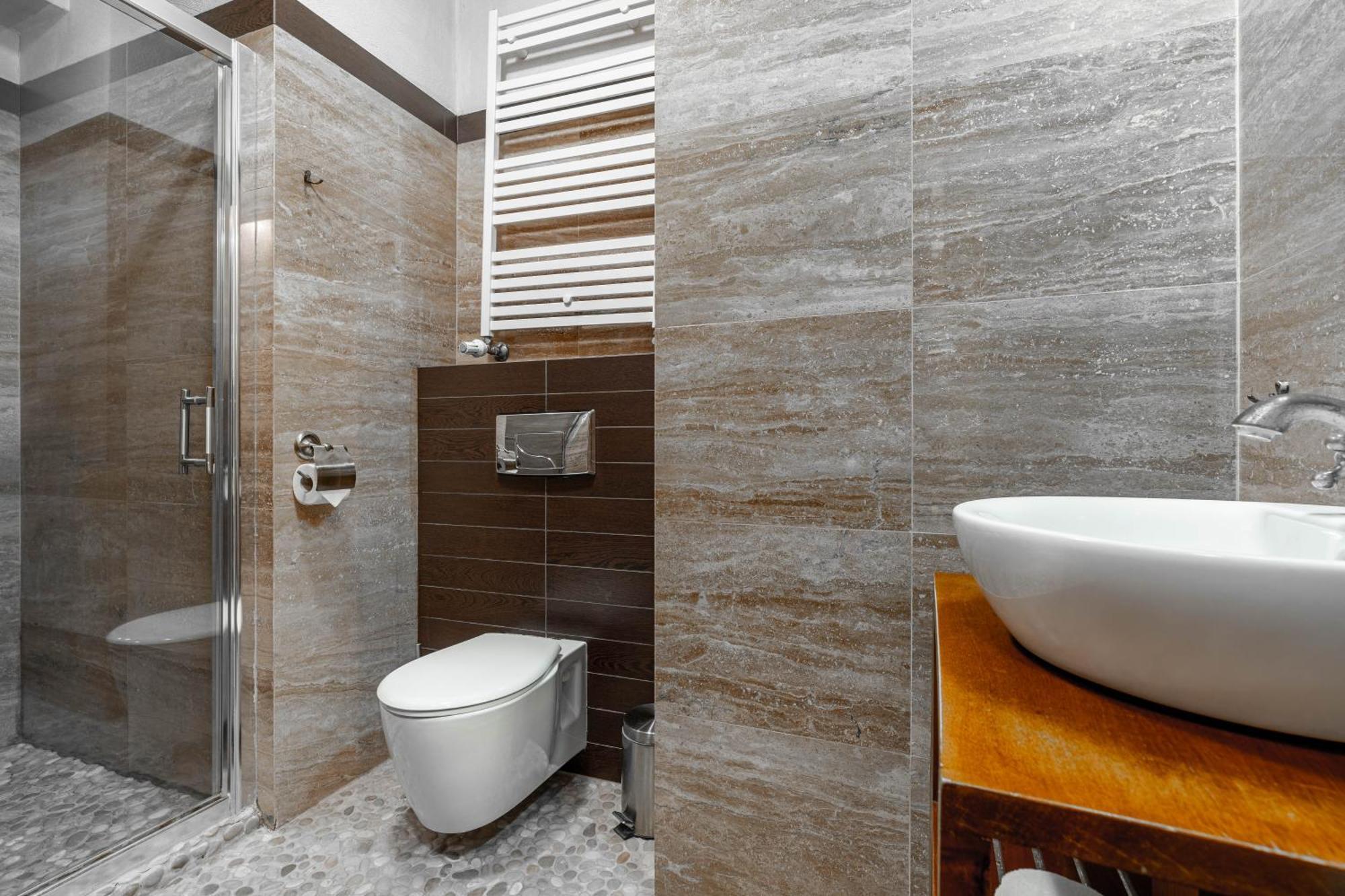 Zamek Uniejow Aparthotel Bagian luar foto